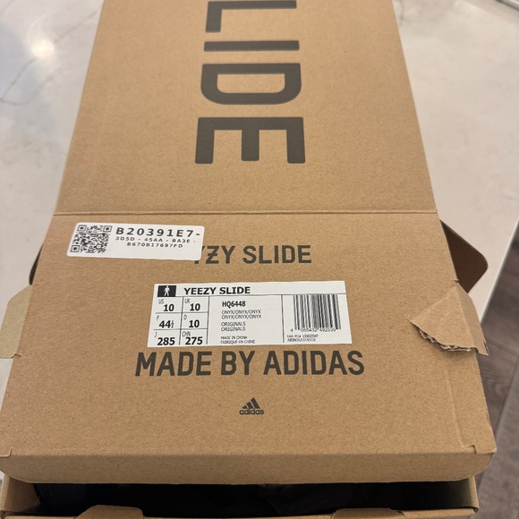 Yeezy Slide